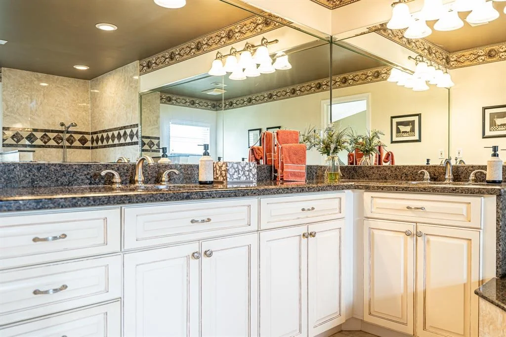 Photo of 6164 Petaluma Drive