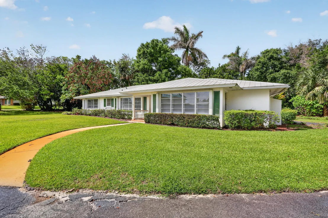 Photo of 1233 NW River Terrace