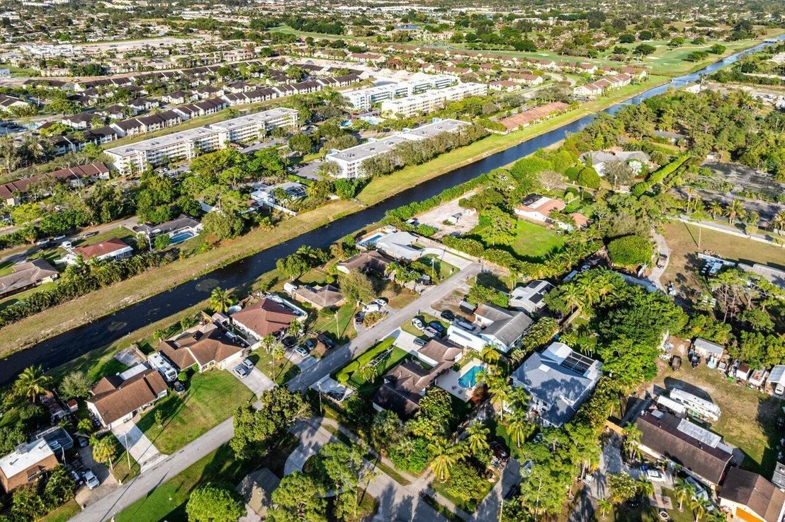 Photo of 7351 Canal Drive
