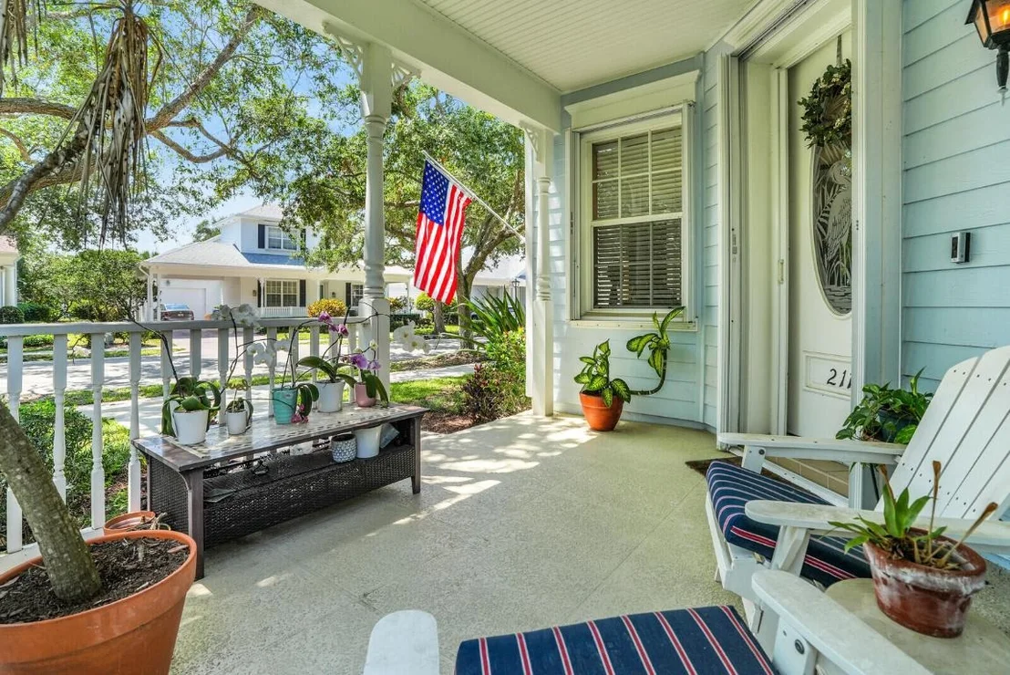 Photo of 211 Barbados Drive