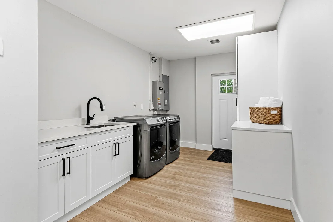 Photo of 4397 Avocado Boulevard