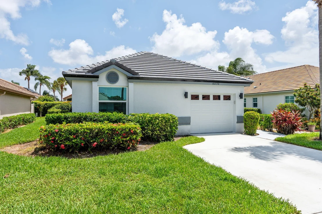 Photo of 6070 Bluegrass Drive