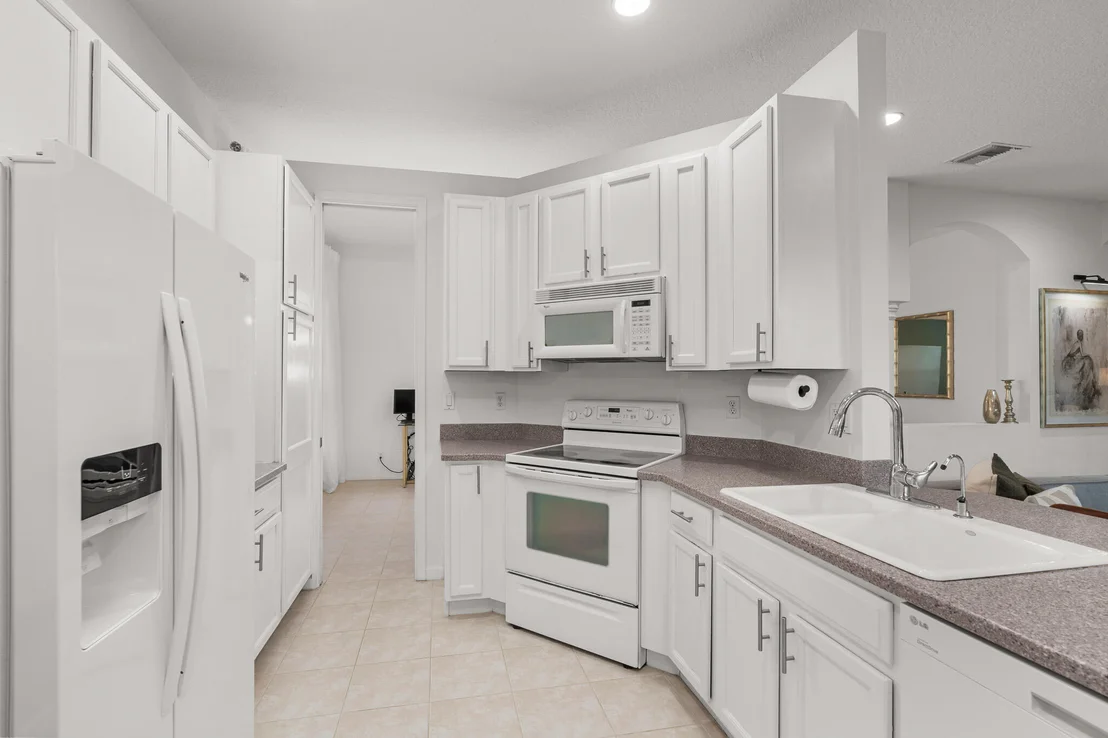 Photo of 8620 HIGH CAY