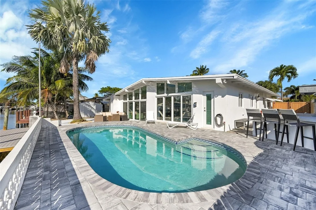 Photo of 441 SE 14th Avenue