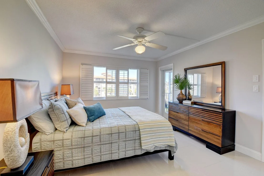 Photo of Unit D310 at 2871 N Ocean Boulevard