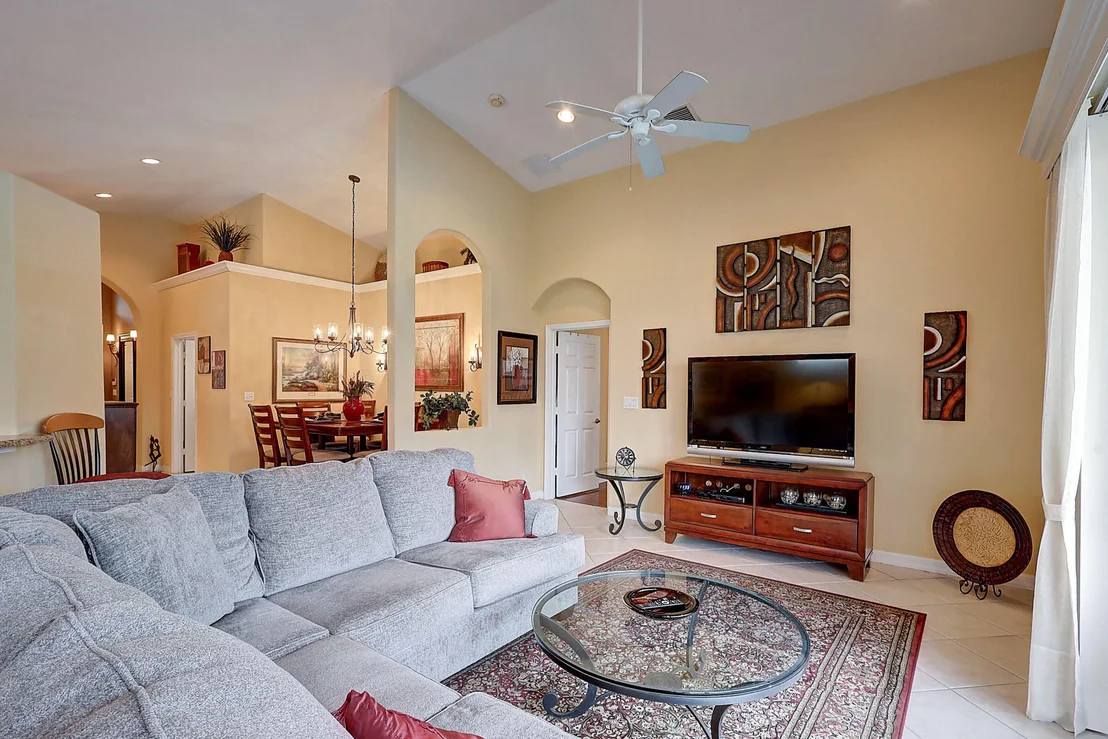 Photo of 6904 SE Twin Oaks Circle