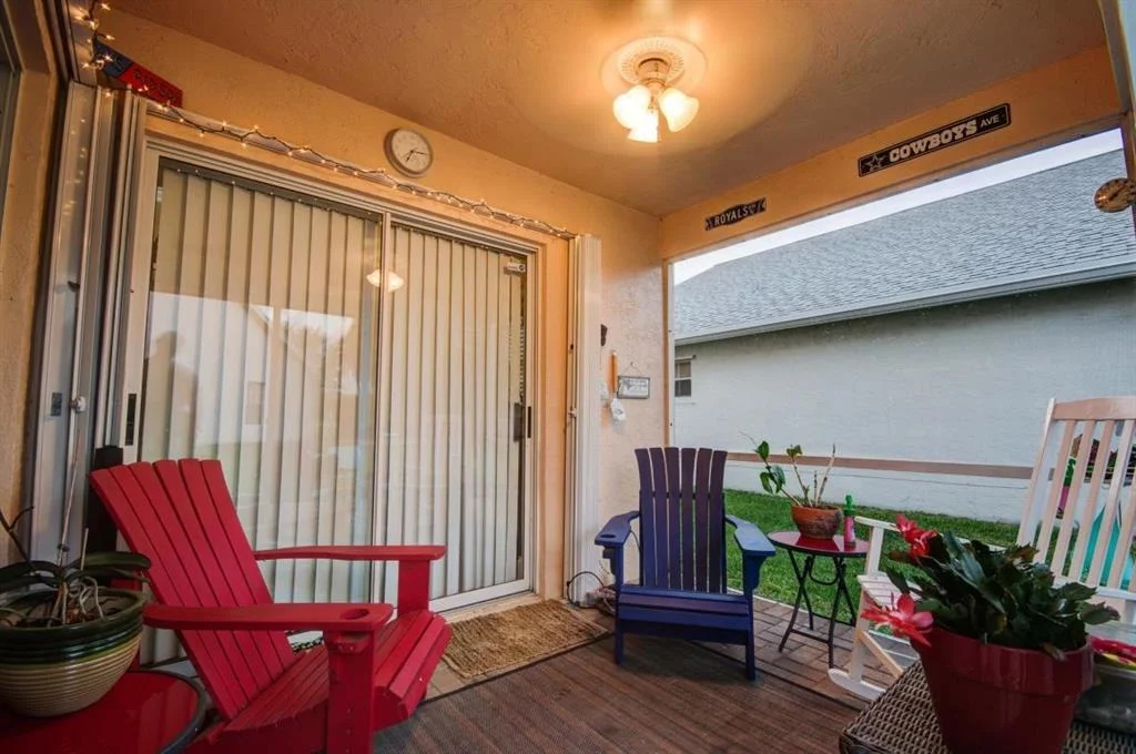 Photo of 275 Moccasin Trail W