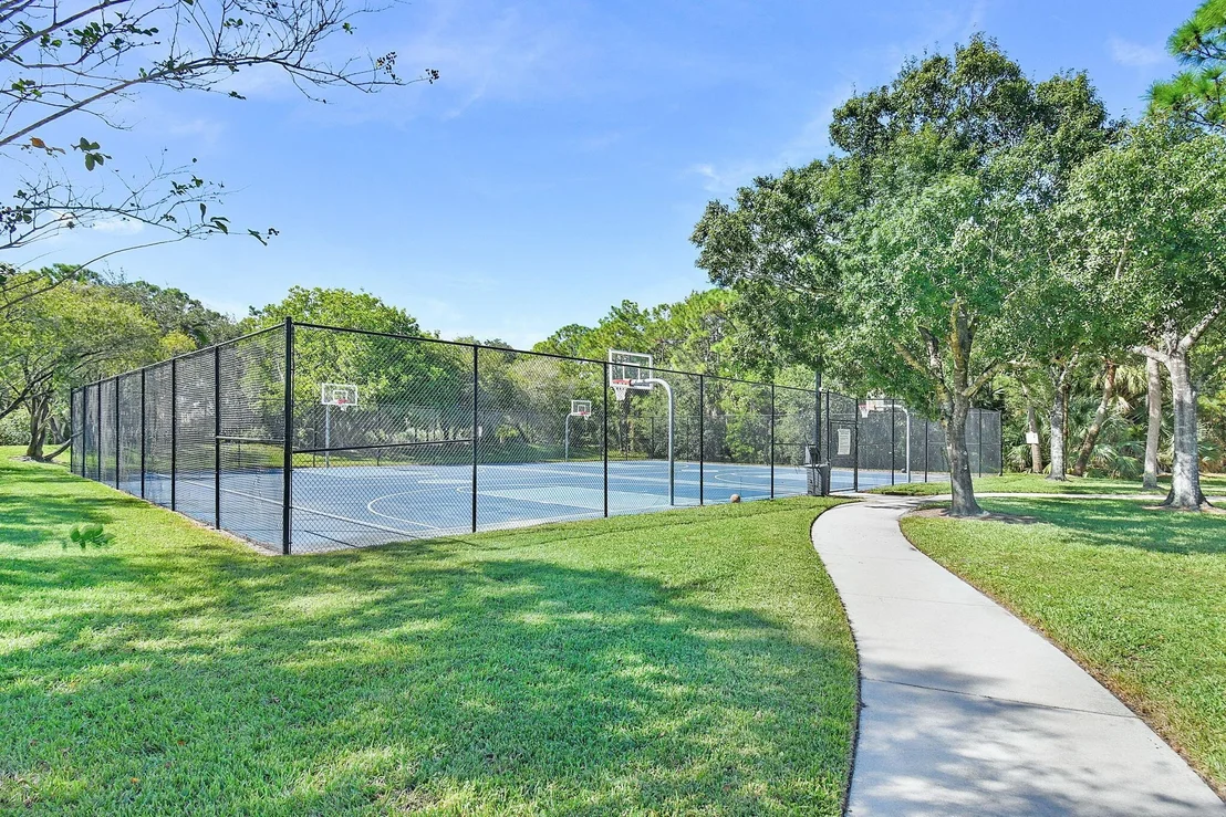 Photo of 7281 SE Seagate Lane