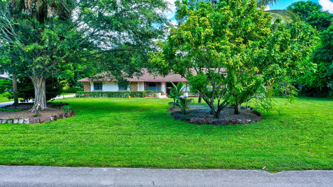 Photo of 12623 Pineacre Lane