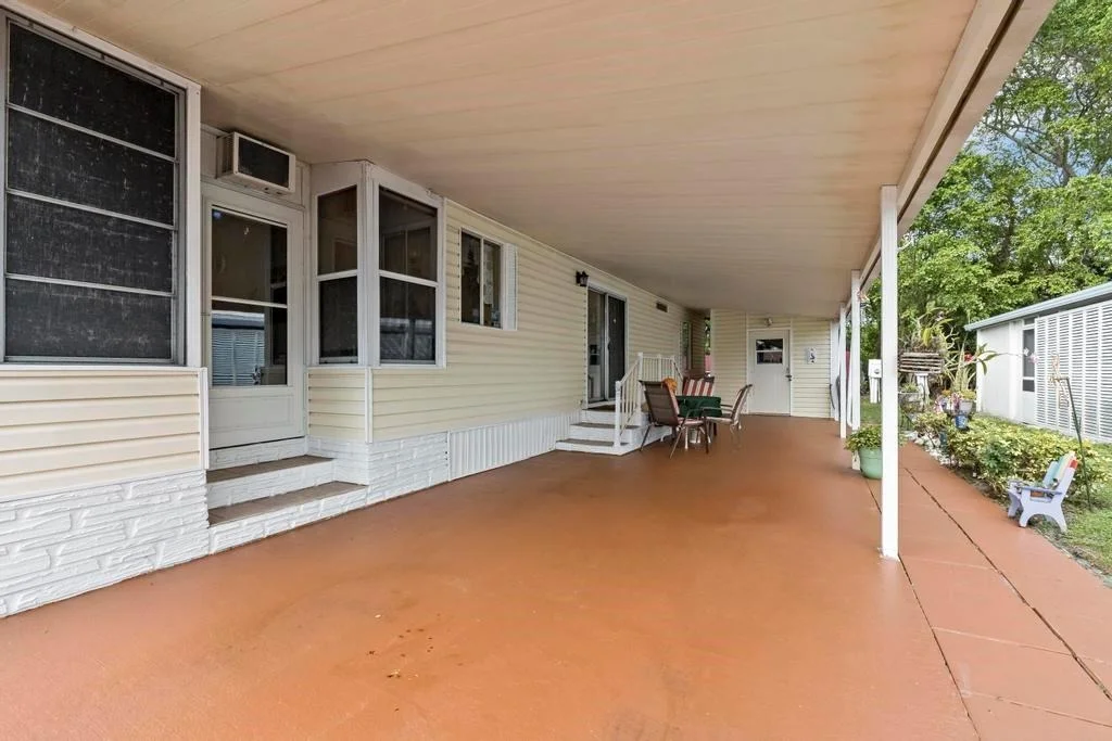 Photo of 5375 NW 4th Terrace