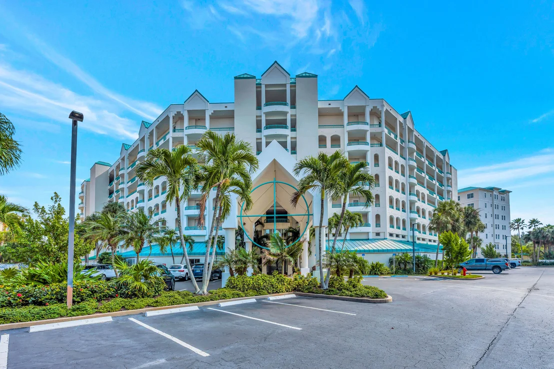 Photo of Unit 603 at 2000 S Highway A1a