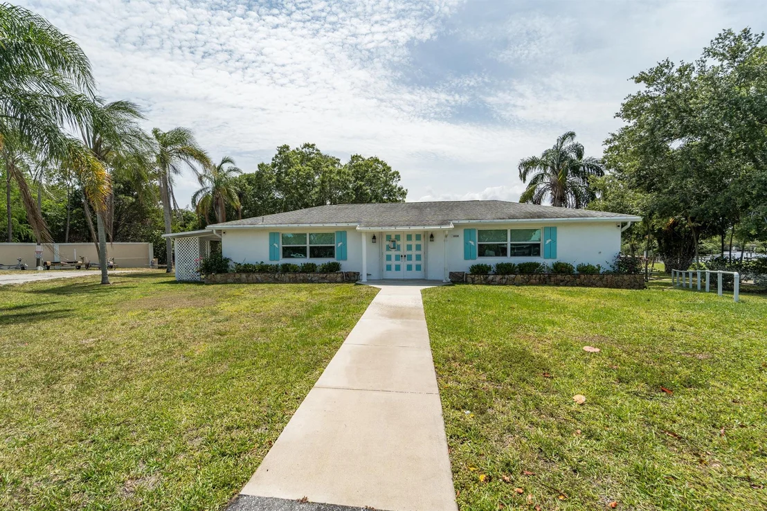 Photo of 1114 Stillwater Drive