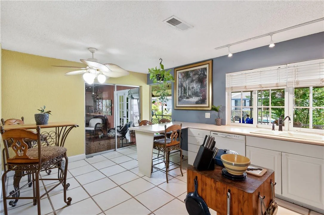 Photo of 10551 Sunset Strip