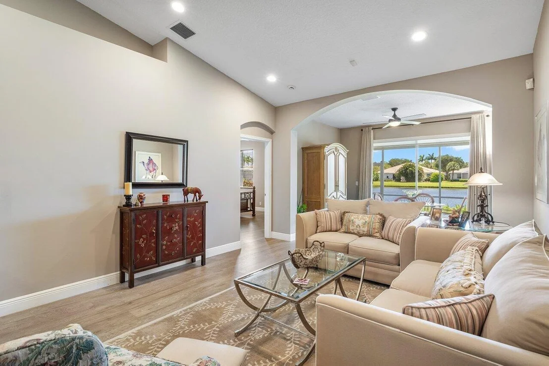 Photo of 10601 Royal Caribbean Circle