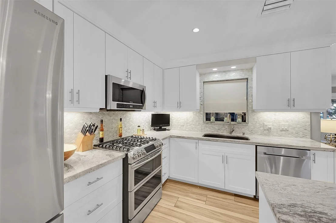 Photo of 240 SE 3rd Street
