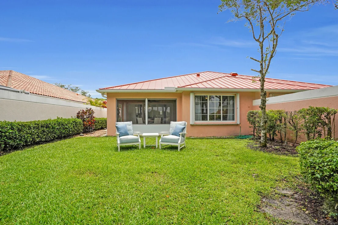 Photo of 889 SW Balmoral Trace