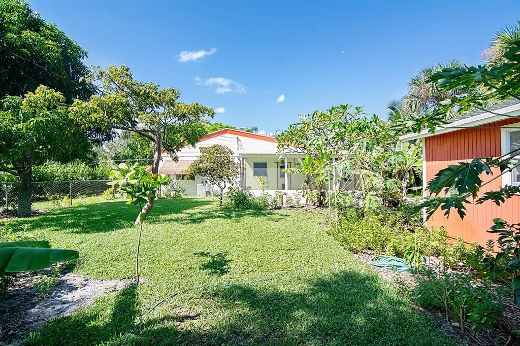 Photo of 421 6th Street