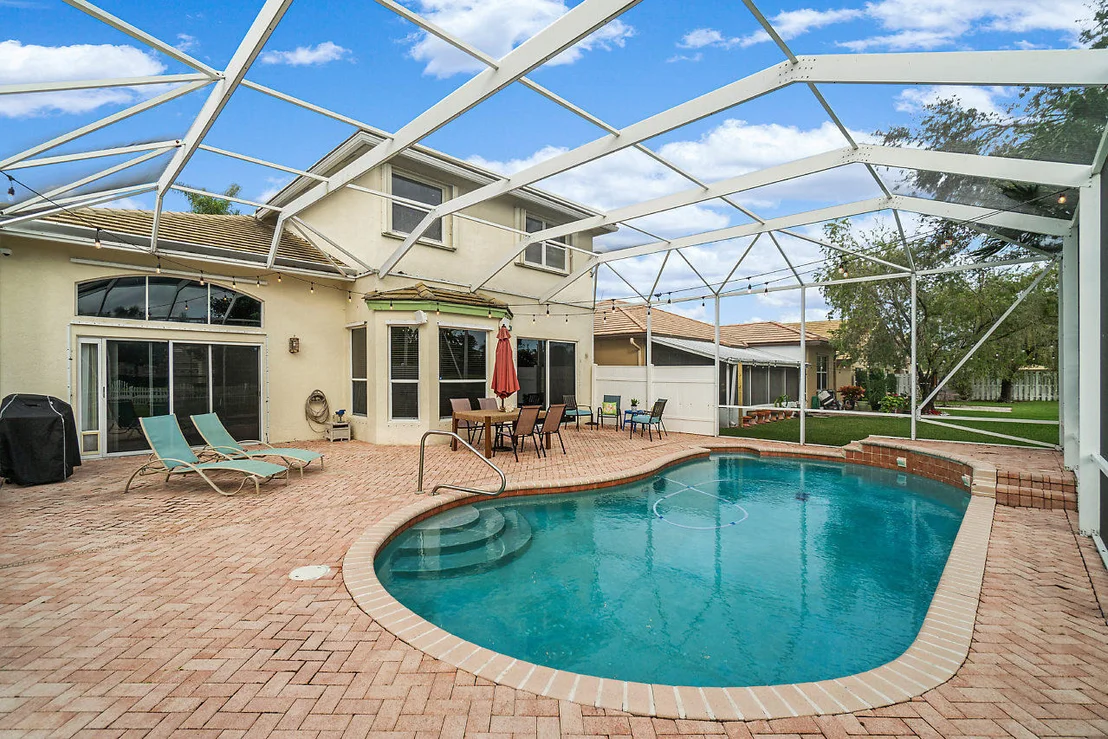 Photo of 7869 Manor Forest Lane