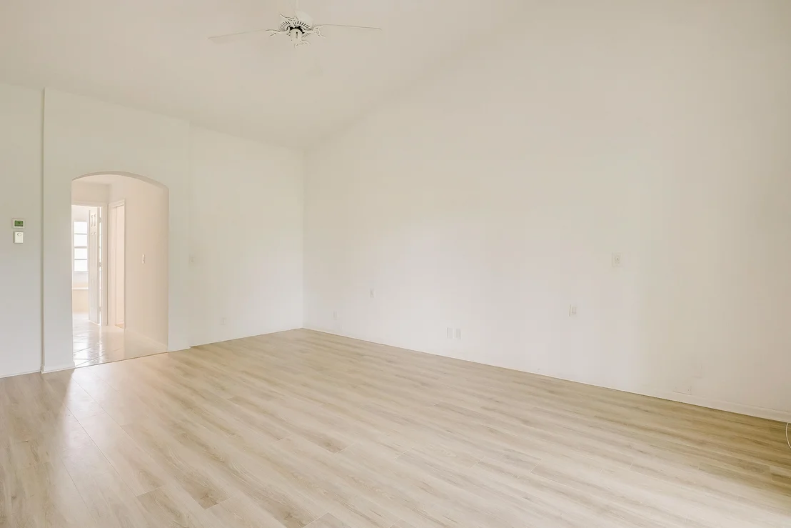 Photo of 6892 Grenelefe Road