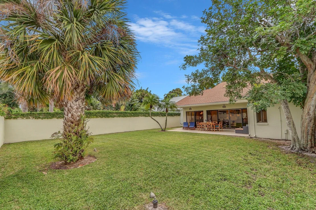 Photo of 408 River Edge Road