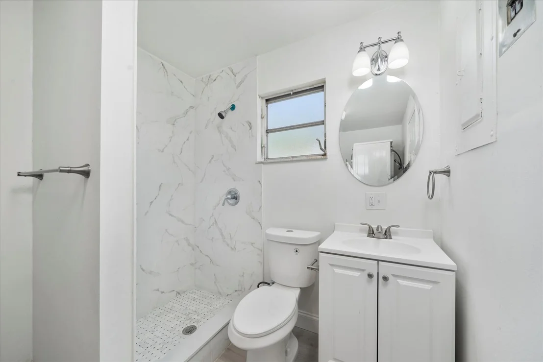 Photo of 421 Oak Street