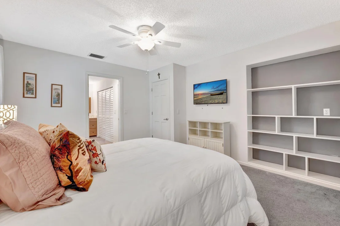 Photo of 12750 Oak Arbor Drive