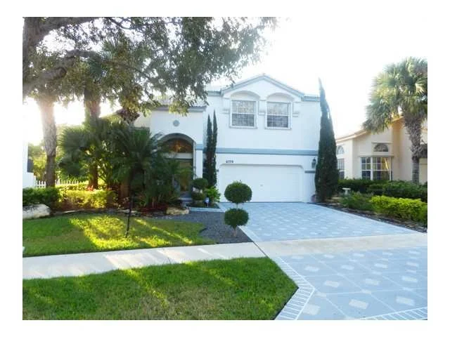 Photo of 6779 Ashburn Road