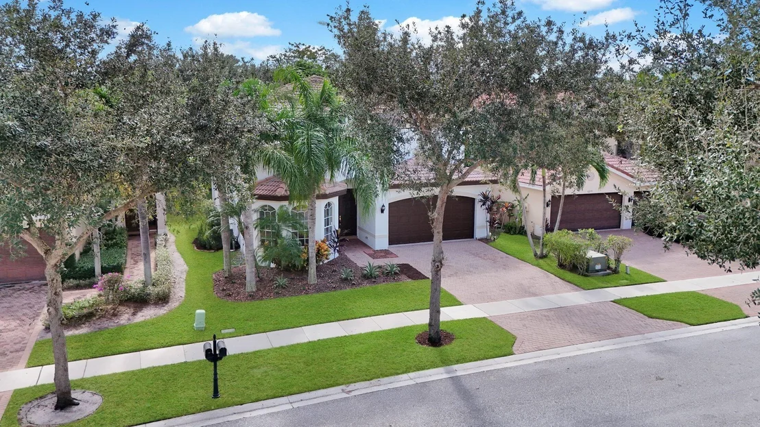Photo of 8273 Emerald Winds Circle