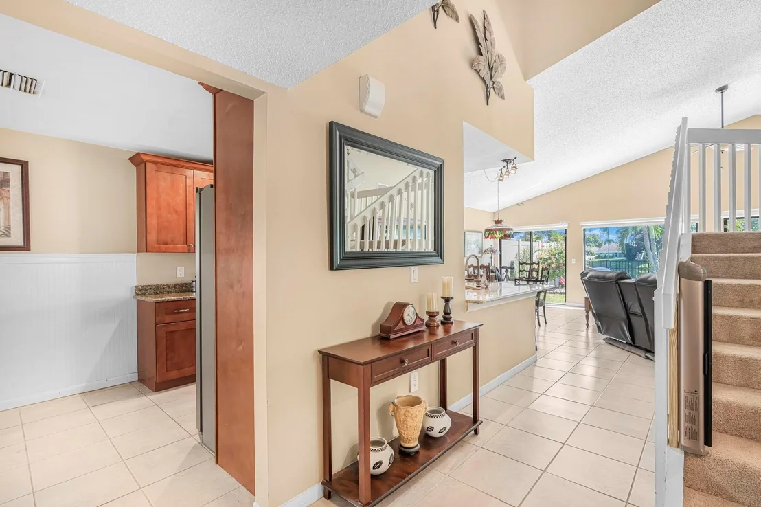 Photo of 1075 NW 19th Terrace