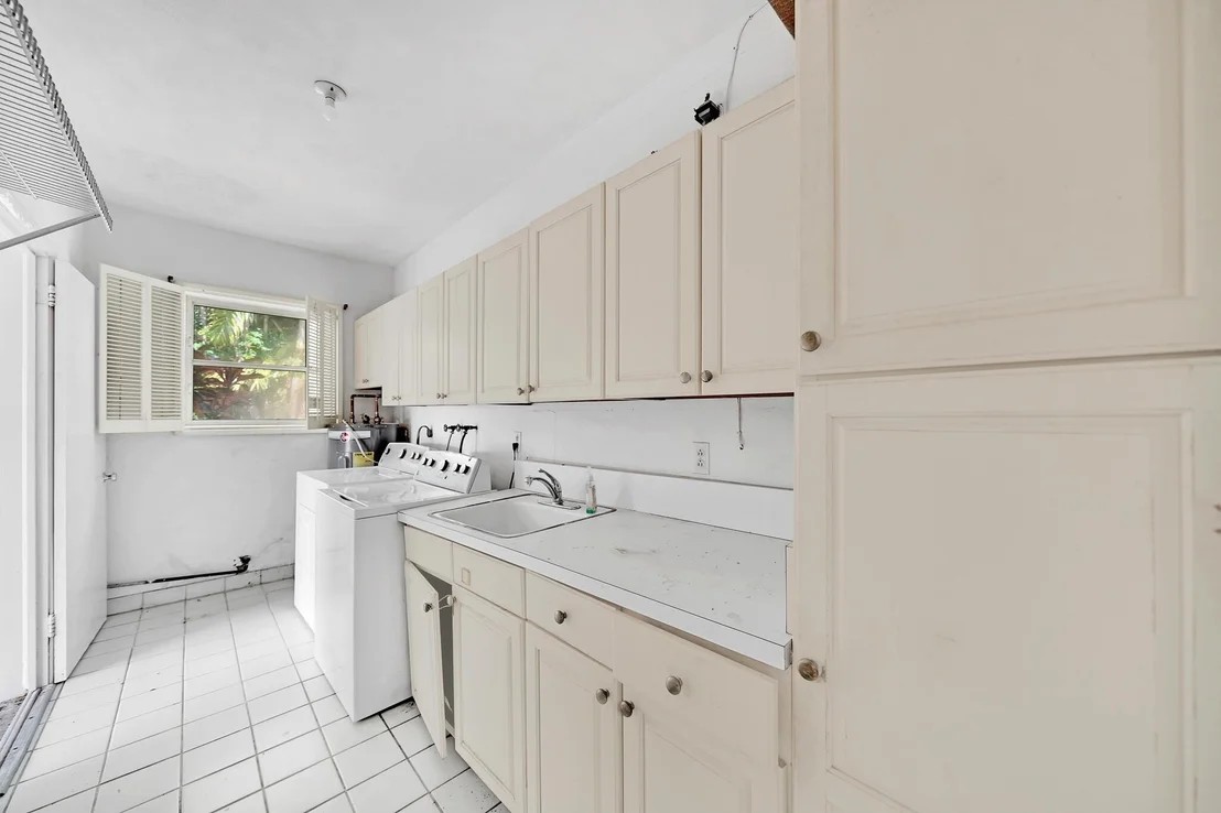 Photo of 401 Homewood Boulevard