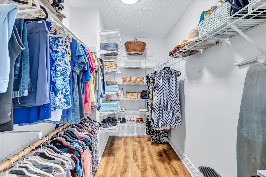 Photo of 8381 Leeway Lane