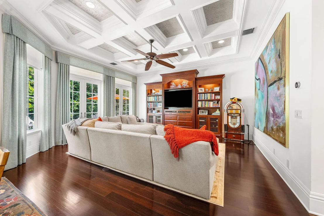 Photo of 2460 Queen Palm Road