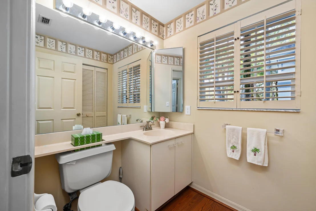 Photo of 2368 SW Danforth Circle