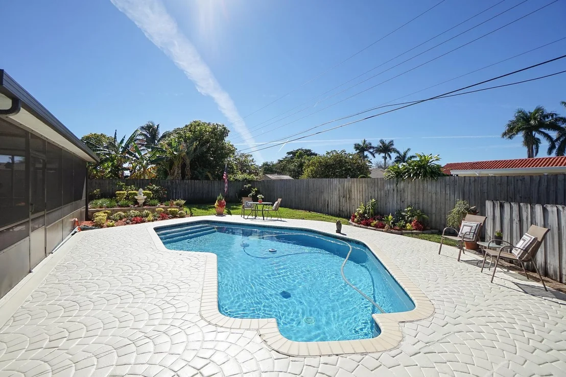 Photo of 441 Davis Road