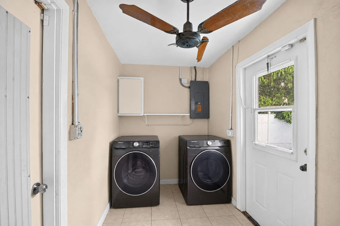Photo of 1186 DREXEL Road