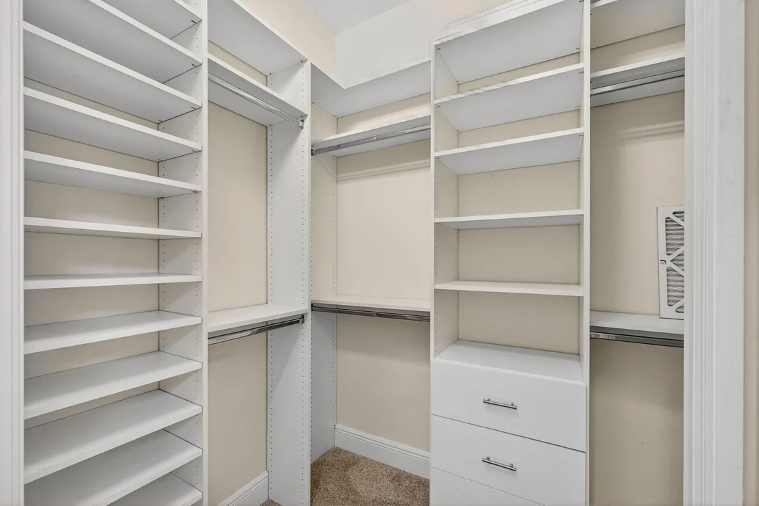 Photo of 111 N River Drive W