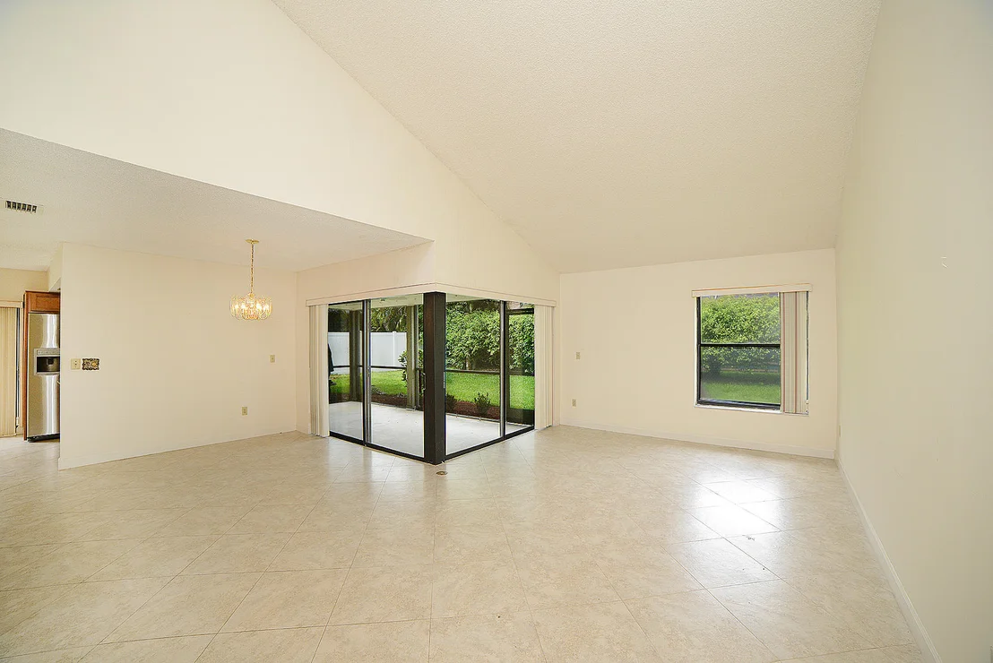 Photo of 17593 Weeping Willow Trail