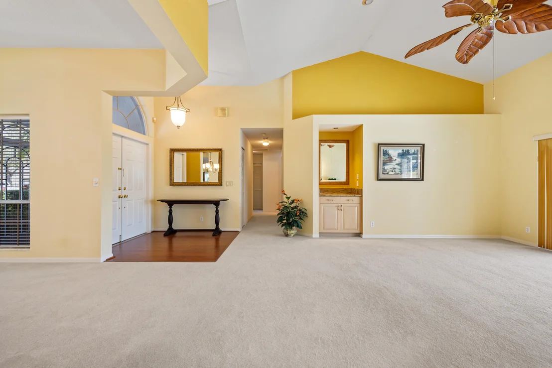 Photo of 2368 SW Danforth Circle
