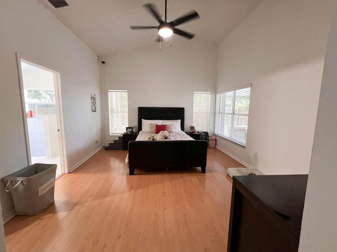 Photo of 8229 White Rock Circle