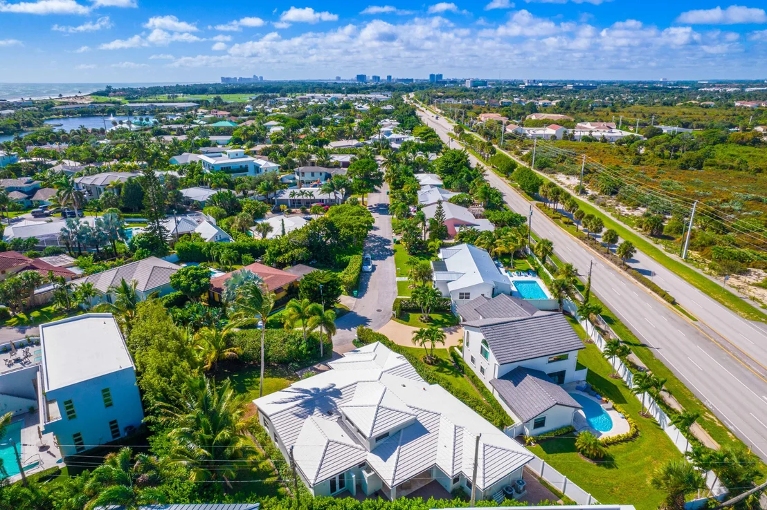 Photo of 471 N Juno Lane