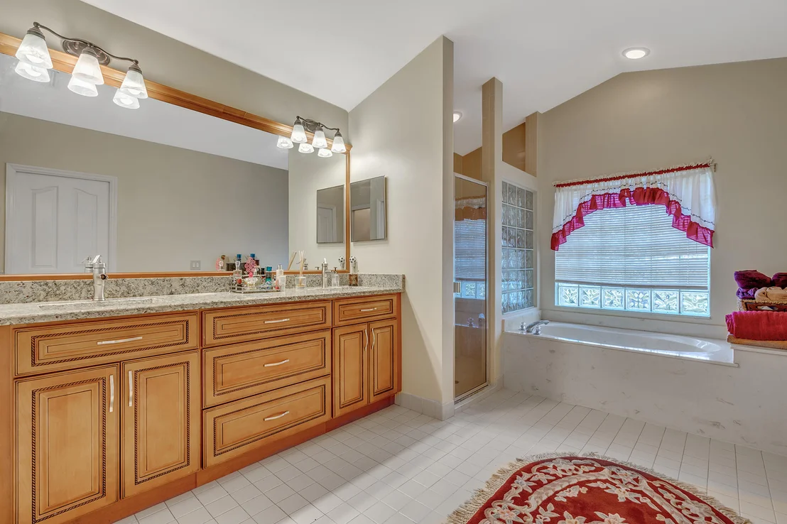 Photo of 2316 Stonegate Drive