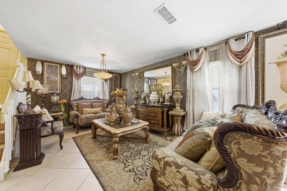 Photo of 6582 Bayfront Drive