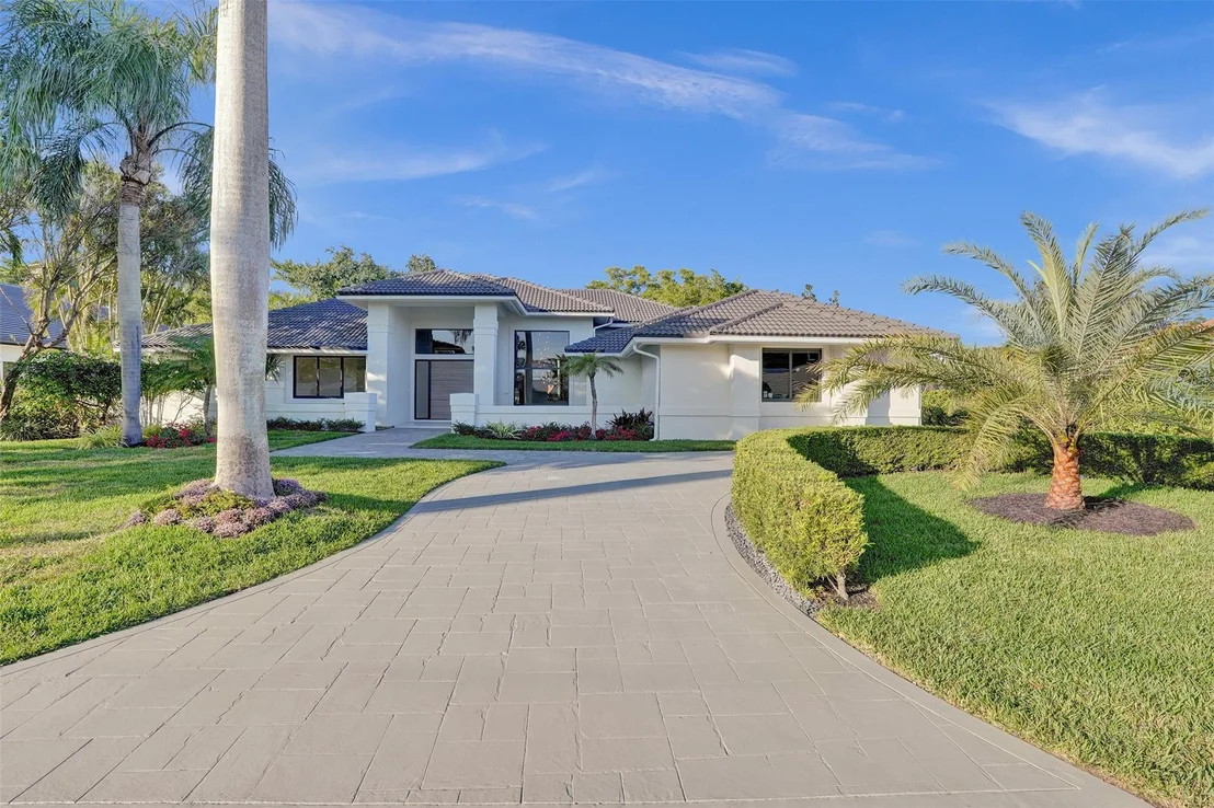 Photo of 4701 Pine Tree Drive