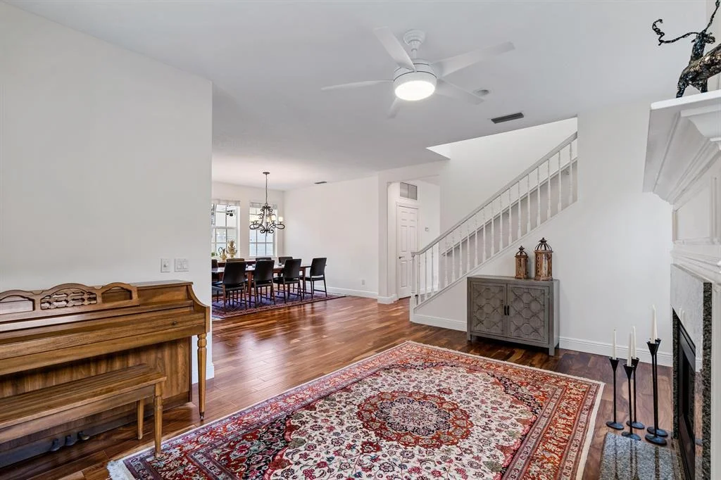 Photo of 4011 Community Drive