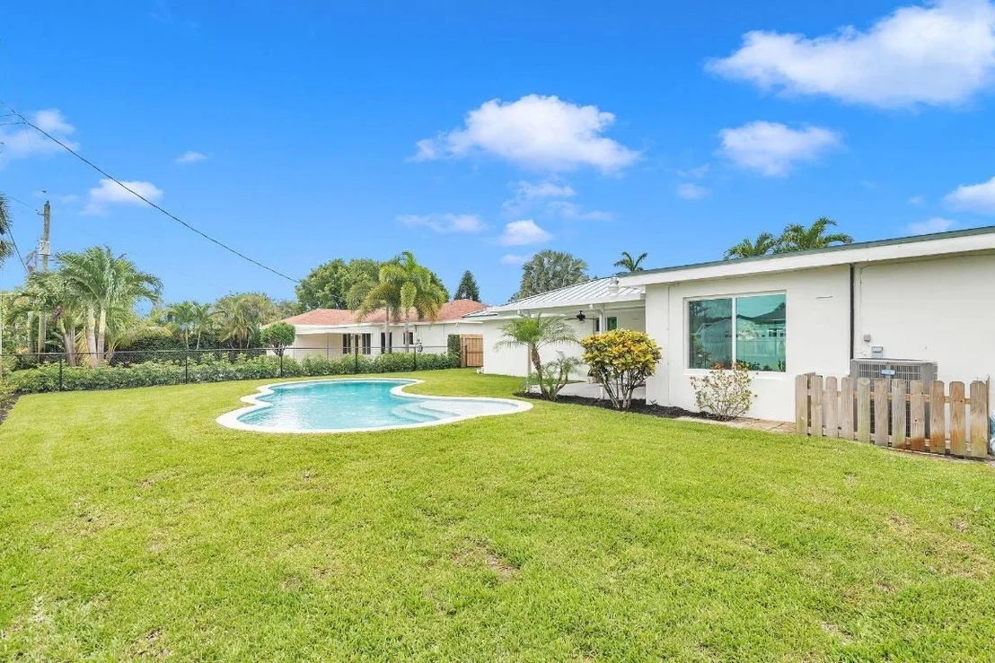 Photo of 369 Franklin Road