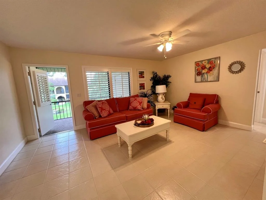 Photo of Unit C2 at 337 Knotty Pine Circle