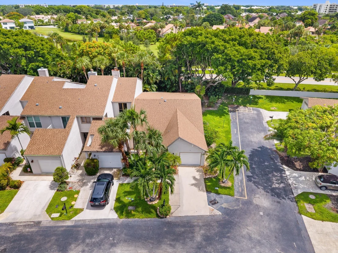 Photo of 6660 CANARY PALM Circle