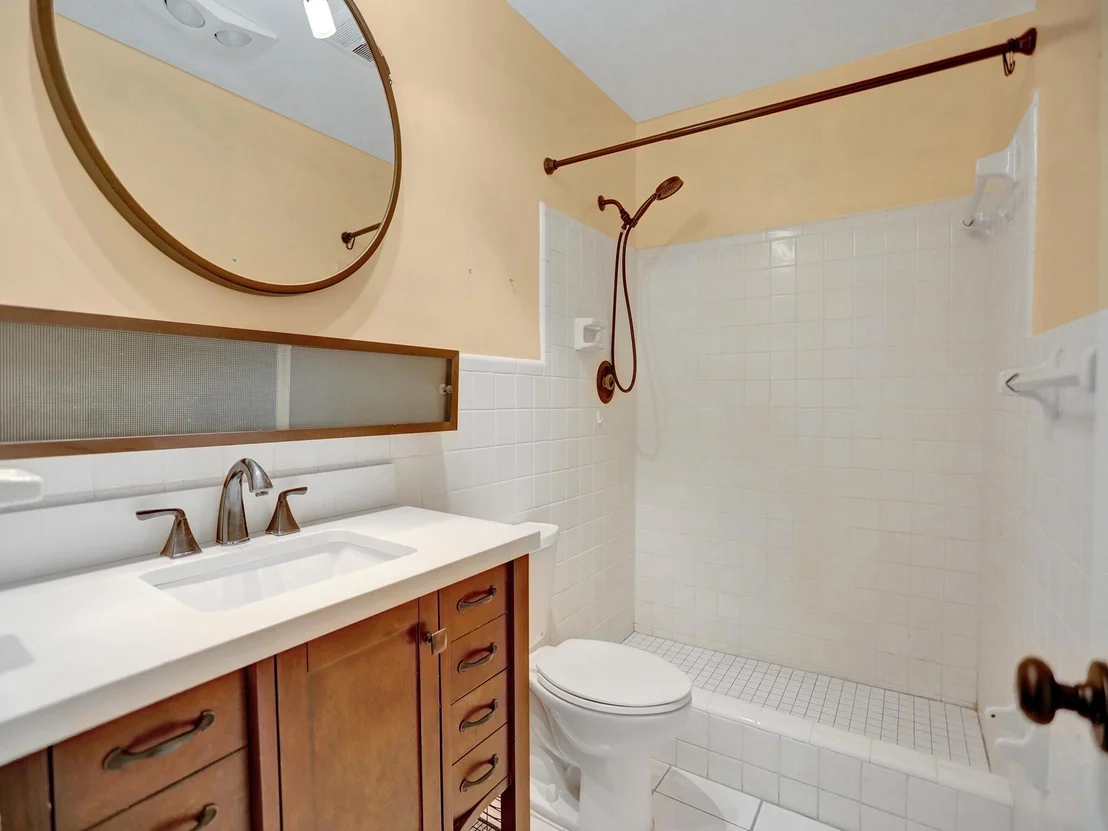 Photo of Unit 304 at 700 Pine Drive