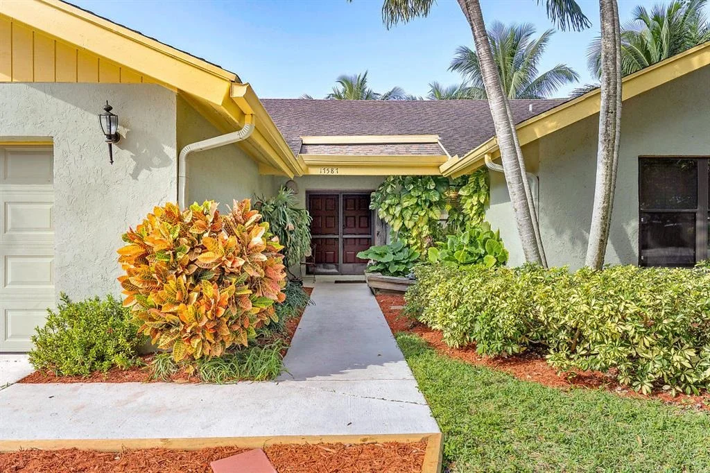 Photo of 17587 Weeping Willow Trail