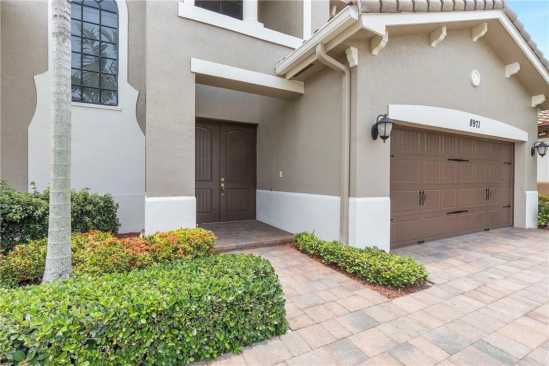 Photo of 8971 Lakeview Place